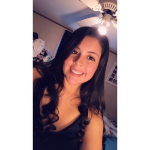 Meet your Posher, Fatima